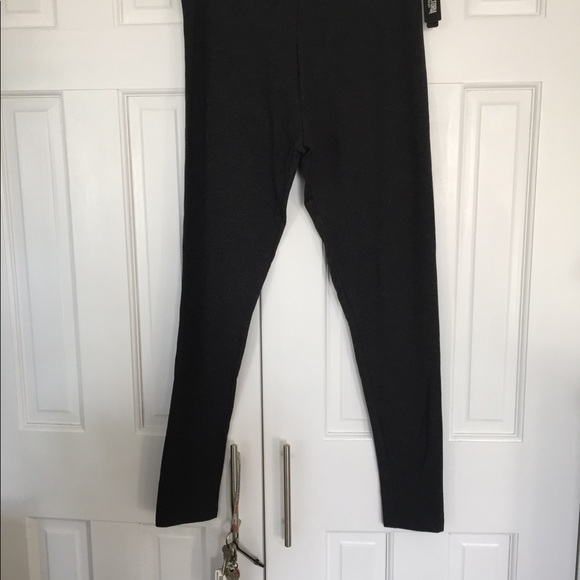 NWT Victoria’s Secret SportLeggings 7/8 Length Size M - Picture 3 of 9